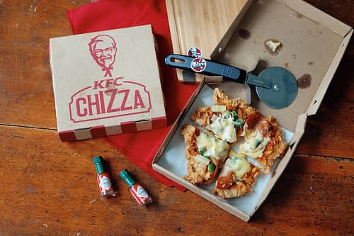 KFC Chizza, pollo al gusto pizza - Ristorando